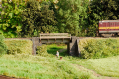 Finální focení na přírodním světle venku na zahradě