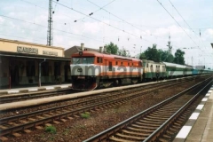 749 246-5 v Zábřehu na Moravě s 150 006. 24.7.97 foto Luboš Bubák